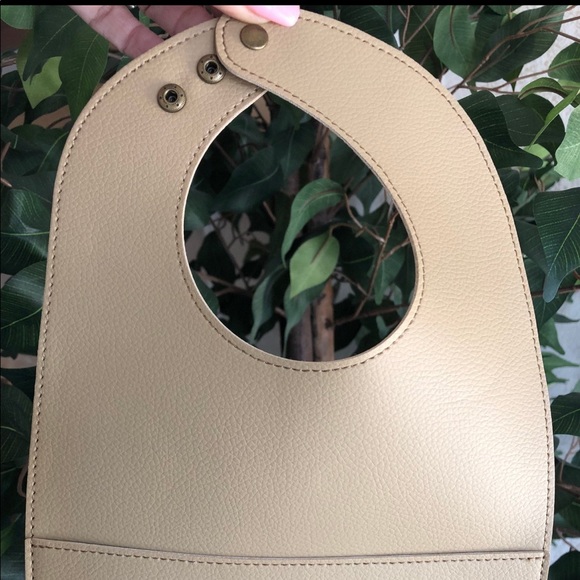 (2) Baby Bibs - Picture 2 of 3